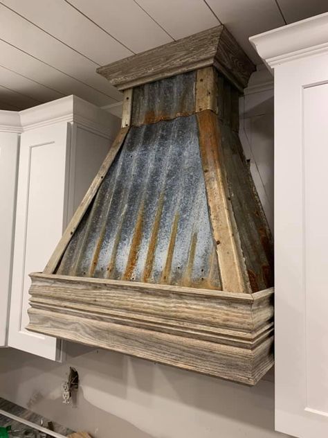 Stove Hoods Farmhouse, Farmhouse Vent Hood Ideas, Kitchen Hood Ideas Farmhouse, Stove Vent Hood Ideas, Kitchen Stove Hoods Ideas, Kitchen Vent Hood Ideas, Vent Hood Ideas, Kitchen Hood Ideas, Metal Range Hood