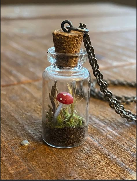 Diy Potion Bottles, Mushroom Bottle, Glass Bottle Necklace, Jar Necklace, Tiny Glass Jars, Cottagecore Nature, Small Glass Jars, Tiny Jars, Terrarium Necklace