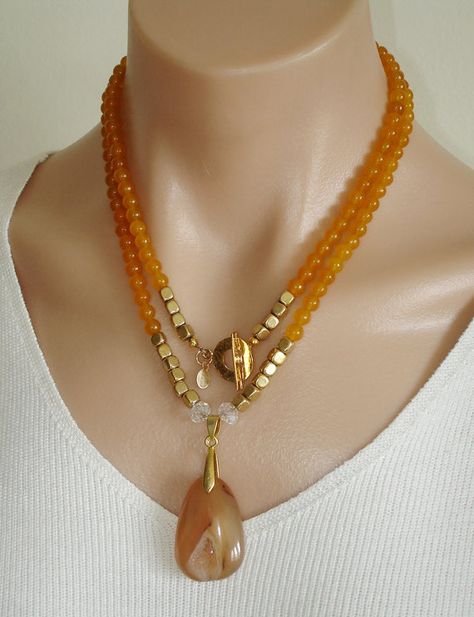 Ashira Golden Yellow Jade Gemstone Necklace and Hand Selected Soft Carnelian Druzy Pendant with Gold Filled Toggle Beautiful Beaded Necklaces, Bridal Jewelry Vintage, Beaded Jewelry Necklaces, Pearl Necklace Designs, Yellow Jade, Beaded Necklace Diy, Jade Gemstone, Stone Beaded Necklace, Handmade Fashion Jewelry