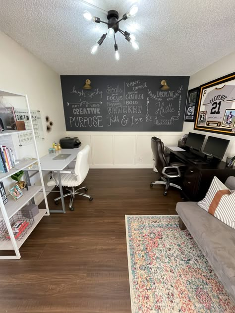 Home Office Setup With Couch, Shared Office Space Ideas, His And Hers Office, Shared Home Office Ideas, His And Her Room, Office Decoration Ideas, Shared Home Office, Modern Office Interior, Unique Living Room