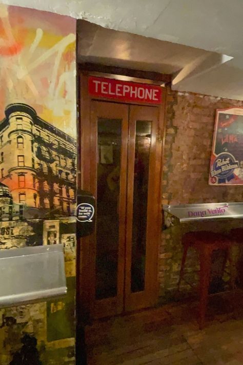 NYC Speakeasy with a Secret Phone Booth Entrance Speakeasy Door Entrance Secret Passage, Speakeasy Door Entrance, House Movie Theater, Speakeasy Entrance, Nyc Speakeasy, Speakeasy Nyc, Stair Entrance, Store Layout Ideas, Great Gatsby Gala