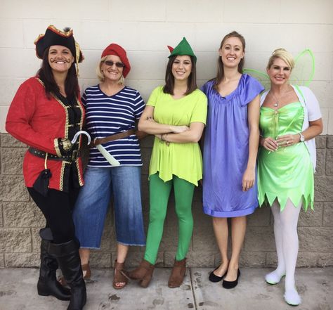 Peter Pan group costume Group Peter Pan Costumes, Smee Peter Pan Costumes, Peter Pan Costumes Group, Peter Pan Family Halloween Costumes, Peter Pan Group Costume, Diy Peter Pan Family Costumes, Peter Pan Characters Costumes, Disney Group Costumes, Diy Peter Pan Costume