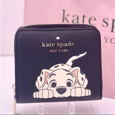 ❤️ KATE SPADE Disney X 101
Dalmatians Small Zip Around
Compact Wallet Kate Spade New York Handbags, Circuit Crafts, Kate Spade Disney, Spade Logo, Birthday Wish List, Pinterest Ideas, Disney Shop, Compact Wallet, Disney Aesthetic