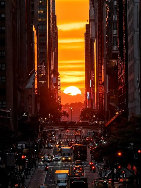 City Landscape Aesthetic, Photography Aesthetic Nature, Manhattan Sunset, Nature Photography Aesthetic, New York Sunset, Places Aesthetic, Road Trip Aesthetic, Travel Photo Ideas, Best Landscape Photography