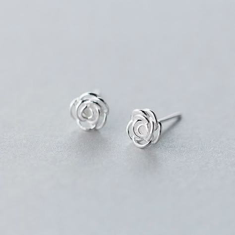 Rings Beads, Cute Stud Earrings, Metal Pendants, Trigonometry, Gold And Silver Jewelry, Boho Jewellery, Tiny Earrings, Flower Stud Earrings, Rose Jewelry