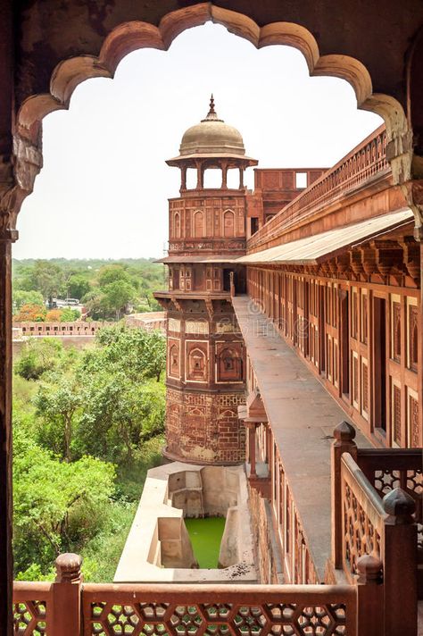 Agra Red Fort, Agra Fort Aesthetic, Agra Aesthetic, Delhi Photoshoot, Fort Aesthetic, Fort Images, Aesthetic Shots, Amer Fort, Agra Fort