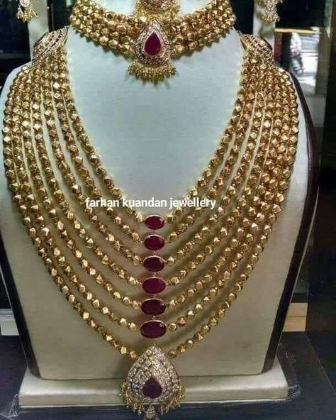 Golden Necklace Design, Bridal Necklace Designs, Antique Necklaces Design, New Gold Jewellery Designs, Fancy Jewelry Necklace, Antique Jewellery Designs, Jewelry Set Design, Gold Bridal Jewellery Sets, Beaded Necklace Designs