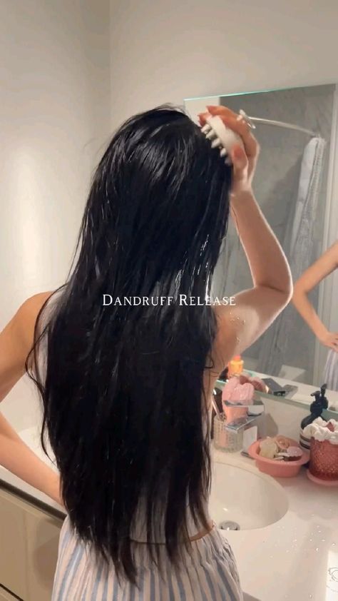 Unlock Luscious Locks: The Ultimate Hair Wash Routine | Hair Care Wellness Routine Hair Care, Hair Oiling, Wash Routine, Quick Hair Growth, Hair Washing Routine, Healthy Hair Routine, Shine Hair, Long Hair Tips, Hair Inspiration Long