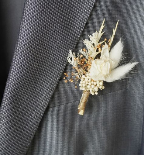 Boutonnières/wedding Boutonniere/dry Flower Boutonniere/mini - Etsy Dried Gypsophila Bouquet, Gypsophila And Pampas Wedding, Dry Flower Boutonniere, Pampas Grass Boutonniere, Boutonniere Dried Flowers, Dried Boutonniere, Dried Flower Bridal Bouquet, Flower Bouquet Pampas, Dried Flower Boutonniere