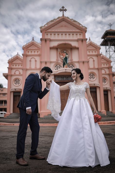 Christian Wedding Photography Poses, Christian Wedding Groom Suit, Christian Pre Wedding Photoshoot, Christian Wedding Bride Poses, Indian Christian Wedding Couple Poses, Cristin Wedding Pose, Christian Wedding Photoshoot, Christian Wedding Photos, Christian Wedding Couple Poses