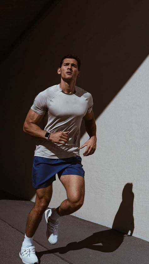 Running Outfit Men, Male Fitness Photography, Sporty Outfits Men, Gym Wear Men, Running Outfits, Sportswear Outfits, Gym Outfit Men, Outfit Gym, Fitness Photoshoot