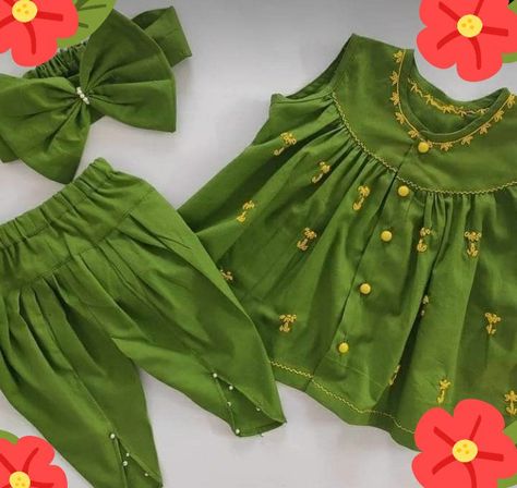 Pakistani baby girl frock designs Baby Frock Ideas, Baby Girl Frock Designs, Girl Frock Design, Cotton Frocks For Kids, Girl Frock, Kids Dress Collection