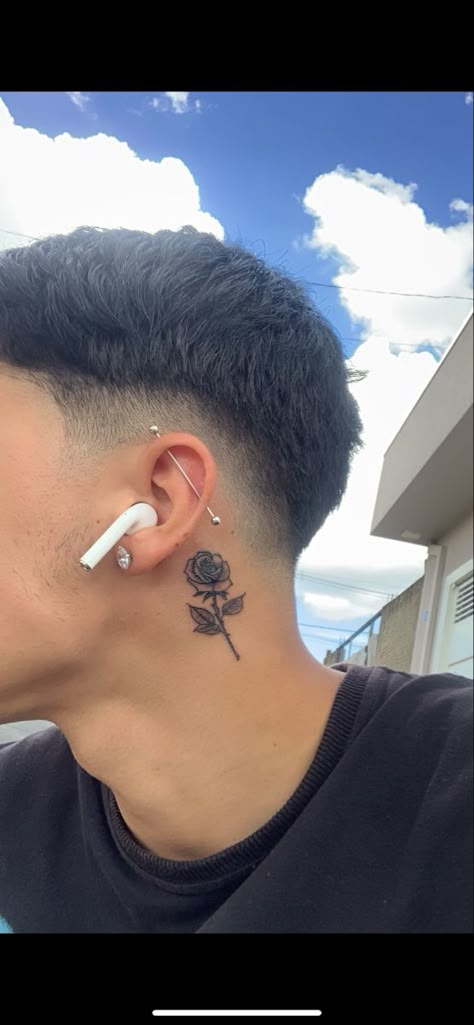 Small Tattoos For Men Neck, Male Behind Ear Tattoo, Men’s Tattoos Behind Ear, Tattoos On Wrist Men, Tattoo Ideas For Men Behind Ear, Small Behind The Ear Tattoo Ideas Men, Tiny Tattoo Behind Ear, Men’s Tattoo Behind Ear, Mens Behind The Ear Tattoo