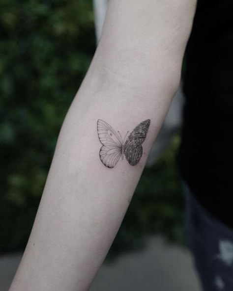 Fingerprint Love Heart Tattoo, Thumb Print Tattoos Memorial, Thumb Print Flower Tattoo, Thumb Print Butterfly Tattoo, Finger Print Tattoos For Women, Butterfly With Fingerprints Tattoo, Butterfly Tattoo Fingerprint, Parents Finger Print Tattoo Ideas, Butterfly Tattoo With Fingerprint