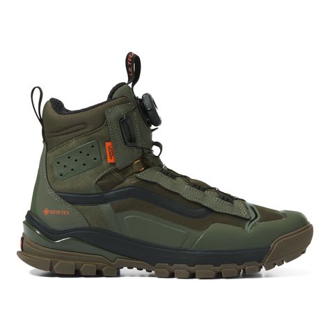 Gore Tex Hiking Boots, Mens Vans Shoes, Vans Ultrarange, Boots Outfit Men, Futuristic Shoes, Snowboard Shop, Mountaineering Boots, Grape Leaf, Ankle Boots Men