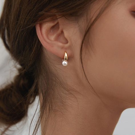 Style: Simple Jewelry Dropshipping, Dainty Gold Earrings, Bridesmaid Earrings Gold, Dangle Earrings Wedding, Pearl Earrings Wedding, Prom Jewelry, Tiny Earrings, Gold Pearl Earrings, Jewelry Earring