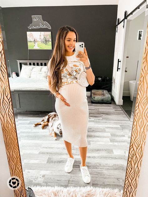 Fall Maternity Outfits Small Bump, Fitted Maternity Dress Outfit, Ribbed Maternity Dress, Maternity Fair Outfit, Maternity Amusement Park Outfit, Dress The Bump Summer, Maternity Football Game Outfit, Maternity Golf Outfit, Maternity Game Day Outfit