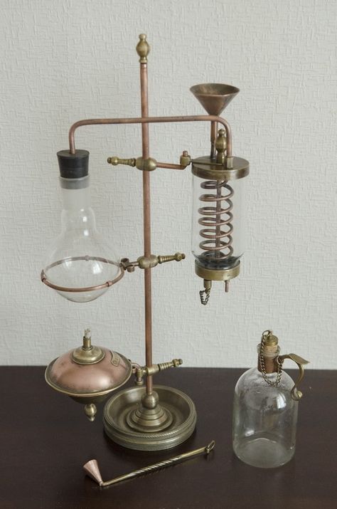 Home Distilling, Mad Scientist Lab, Goth Cottage, Witch Hunter, Science Equipment, Steampunk Mask, Concept Art Tutorial, Chemistry Labs, 사진 촬영 포��즈