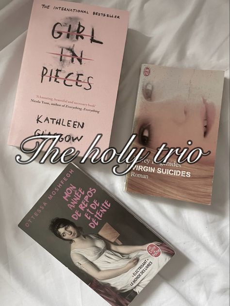 Books About Girlhood, Girly Books To Read, Girlblogger Books, Girl In Pieces Book, Feminine Books, Girlboss Books, Coquette Books, Girl In Pieces, Unread Books