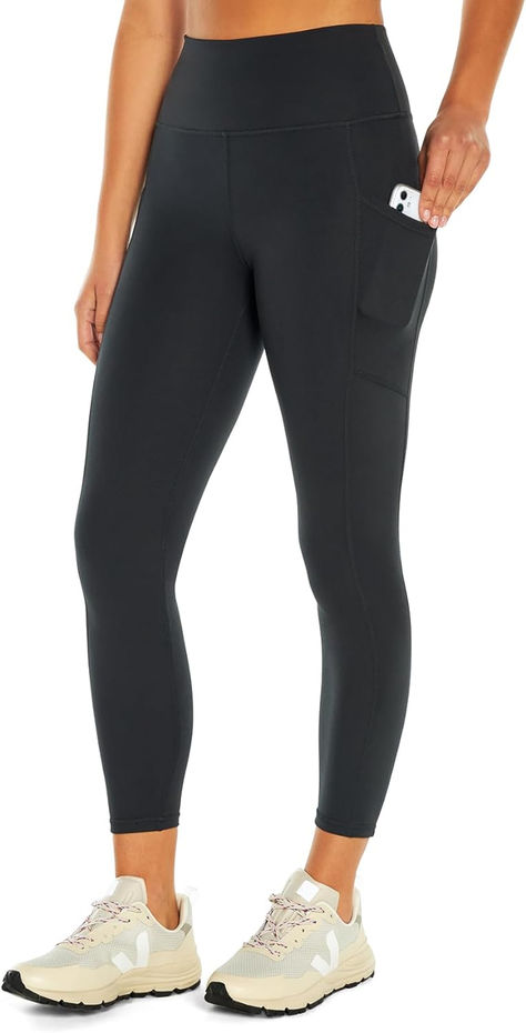 The best leggings I have ever owned, no elastic band at the top that cuts into your stomach! Also has a pocket, great for literally any ocassion! #balancecollection #bestleggings #pocketleggings #trendingfitnesswear #fitnesswear #athleticwear #affiliate Ankle Leggings, Best Leggings, Pocket Leggings, Active Wear Leggings, Double Knitting, Athletic Wear, Workout Wear, Elastic Band, Ankle Length