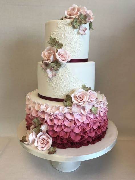 Cake Designs Simple, Wedding Cake Designs Simple, Anniversary Cake Designs, Elegant Cake Design, Cake Roses, Extravagant Wedding Cakes, Ruffle Wedding Cake, Cakes With Flowers, Tiered Cakes Birthday