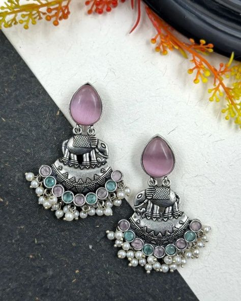 *Exclusive Monalisa Stone Earrings. Price ₹.450/-* #monalisaearrings #earrings #accessories Gost Pic, Jhumkas Aesthetic, Antique Silver Jewelry Indian, Desi Jewellery, Many Eyes, Wedding Jewelry Sets Bridal Jewellery, Pretty Jewelry Necklaces, Marcasite Jewelry, Antique Silver Jewelry