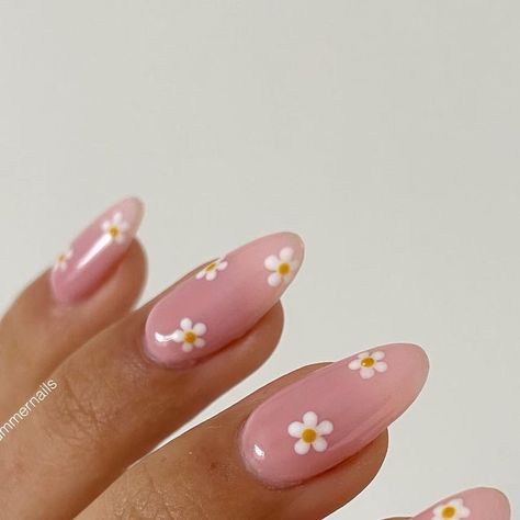 Phoebe Cascarina 🩵 Nail artist 🩷 on Instagram: "Simple but I love them 🤍🌸 Using @gelcare.official shades - French Alps* - Sunny Side-up* for the daisies (You can use the code PHOEBE for money off online-affiliate) 💛 Base is 2 layers of @opi bubble bath 🌸 Rings are all from @daisylondon ✨* *gifted • • • • • #nailsnailsnails #nails #nailinspo #nailart #nailsofinstagram #naildesign #nailstagram #gelnails #nailartinspo #aesthetic #naildesigns #nailfashion #nails2inspire #notd #nailinspirat Simple Dainty Nails, Bubble Bath Nails With Design, Nails Bubble, Bubble Bath Nails, Opi Bubble Bath, Sunny Nails, Daisy Nail Art, Nailinspo Nailart, Engagement Nails