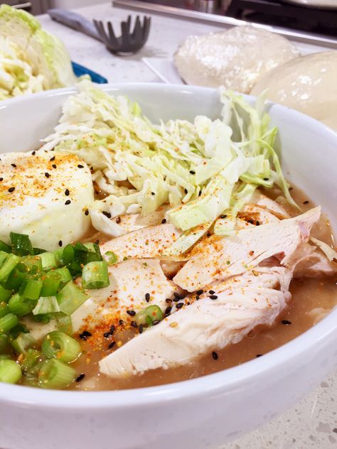 Udon Noodle Soup with Chicken, Cabbage and Scallions - cooking with chef bryan Soup Cabbage, Chicken Udon, Japanese Udon, Scallions Recipes, Chicken Cabbage, Udon Noodle Soup, Soup With Chicken, Udon Noodle, Types Of Noodles