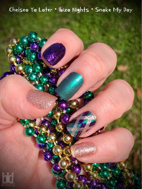 Mardi Gras Nails, Nail Color Combos, St Patricks Day Nails, Event Makeup, Holiday Nail Designs, French Nail Designs, Street Nails, I Love Nails, Dip Powder Nails