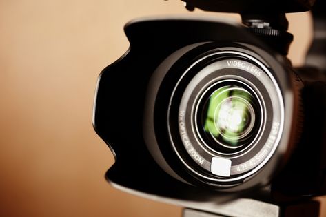 6 PR must-do's to get media coverage for your natural brand Real Estate Video, English Classroom, Flipped Classroom, Media Coverage, Krishna Quotes, Evernote, Video Services, Ted Talks, Video Production