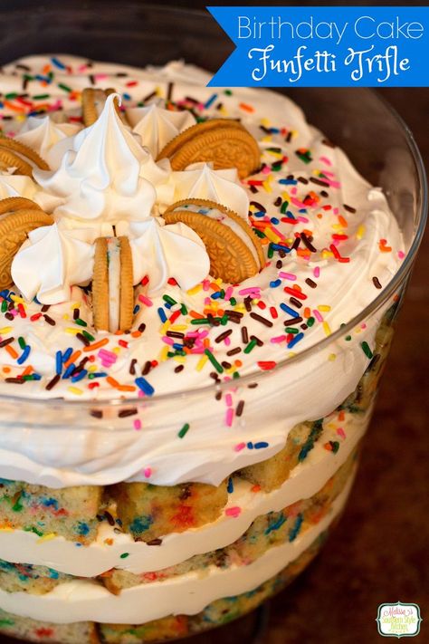 Funfetti Trifle, Birthday Cake Funfetti, Cake Funfetti, Trifle Bowl Recipes, Trifle Cake, Julia Childs, Colorful Birthday Cake, Funfetti Cake Mix, Trifle Bowl