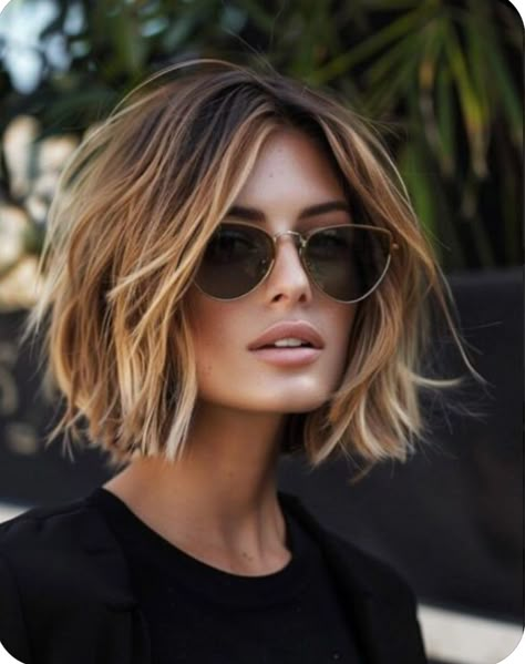 Long Hair Men Style, French Bob Haircut, Bob Haircut Back View, Short Classy Nails, Classic Bob Hairstyle, Hair Men Style, Trendy Bob, Classic Haircut, Long Hair Men