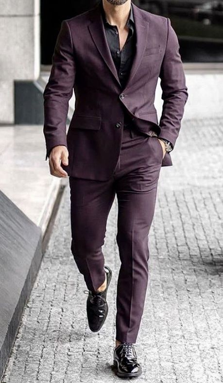 Men Wedding Ideas, Plum Suit, Suits For Men Wedding, Dark Red Suit, Terno Slim Fit, Suit For Men Wedding, Maroon Suit, Purple Suit, Stylish Mens Suits