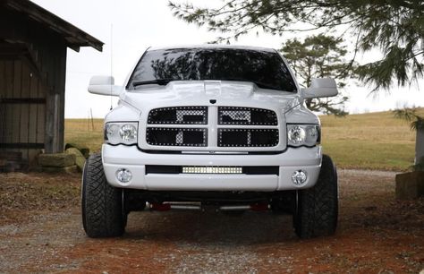 *whistles* Want your truck to look as good as this one? Go check out our 3rd Gen Grill inserts on  #farfromstockstoredotcom #FFS  #FarFronStock 3rd Gen Dodge Ram 2500 Cummins, 3rd Gen Dodge Ram 1500, 3rd Gen Ram 1500, 3rd Gen Dodge, White Dodge Ram, 3rd Gen Cummins, Dodge Ram 2500 Cummins, Dodge Ram Diesel, Dodge Diesel Trucks