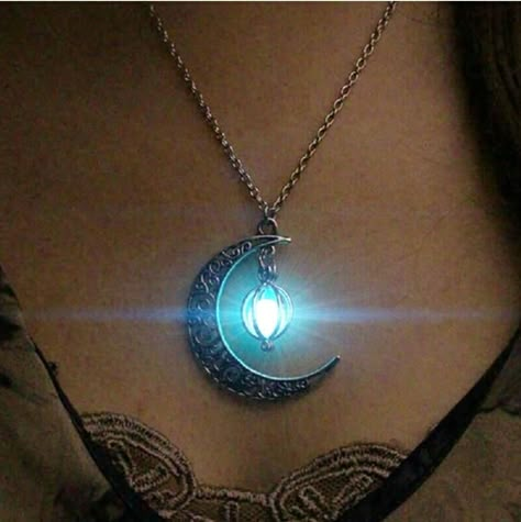 Magical Necklace Fantasy Art, Magical Jewelry Fantasy Art, Blue Moon Necklace, Necklace Magic, Seni Resin, Magic Necklace, Magic Things, Purple Pendant Necklace, Briolette Necklace