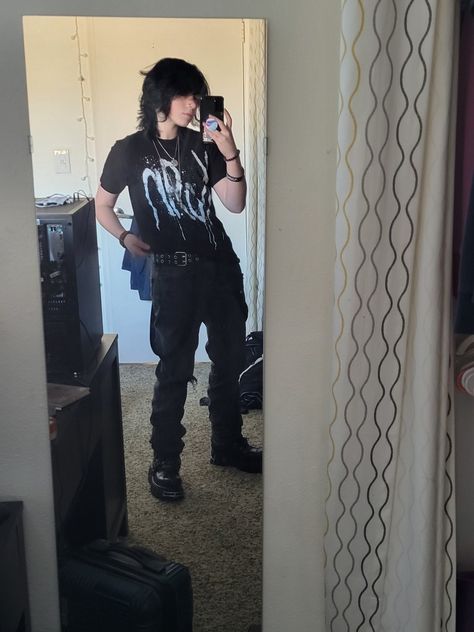 Emo Night Outfit Men, Metalhead Style Men, Emo Grunge Outfits Male, Zesty Outfits, Metalhead Guy Outfit, Emo Outfits Masc, Masc Alternative Outfits, Emo Fits Men, Jayden Murphy