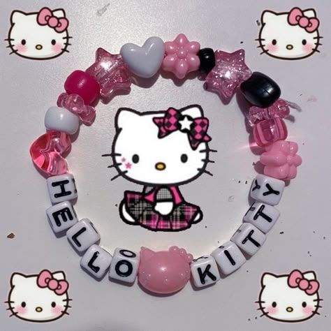 Bracelets Kawaii, Bracelets Kandi, Hello Kitty Bracelet, Pulseras Kandi, Diy Kandi Bracelets, Pony Bead Bracelets, Diy Kandi, Cute Sanrio, Kandi Kid