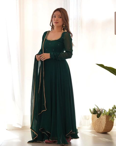 Discover elegance redefined with our Trinaari Green Anarkali Flared Suit Set. Embrace timeless style and grace in this exquisite ensemble. Elevate your wardrobe with sophistication. Shop now at www.trinaari.in.💚✨️ #SundarNaariWithTrinaari Flared Suit, Green Gowns, Dress With Dupatta, Georgette Maxi Dress, Baby Dress Embroidery, Green Anarkali, Mirror Work Lehenga, Chic Dressing, Designer Sarees Wedding