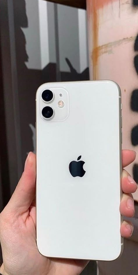 Iphone 11 Colors, Apple Iphone Accessories, Apple Technology, Iphone Obsession, Pretty Iphone Cases, Apple Phone Case, Iphone 3, White Iphone, Vision Board 2023