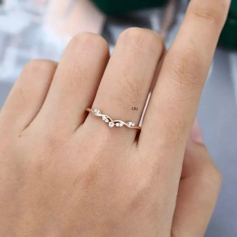 -: Made To Order Details :- Cluster Moissanite Wedding Band Rose Gold Marquise Shape Curved Ring, Unique V Shaped Chevron Matching Stack Dainty Bridal Promise Gift Ring ✔  Metal : 925 Sterling Silver, ✔ Gemstone : Natural White Diamond Cz  ✔ Shape : Round  ✔ Size : 2.00 mm ✔ Ring Size :- 3-12 US ✔ Finish : Yellow gold plated, Rose gold plated and White Gold Plated ✔  Ready To Ship in - 5 to 7 business Working day. ✔  For Fast Delivery Kindly Pay 30.00 USD Extra ✔  All the jewelry in my store is Elegant Wedding Bands For Women, Wedding Band Stack Round Diamond, Scalloped Ring Band, Dainty Curved Wedding Band, Wedding Band Inspiration Gold, Simple Wedding Bands For Women Rose Gold, Simple Silver Wedding Rings Unique, Gold Bands For Women Unique, Simple Wedding Band Women