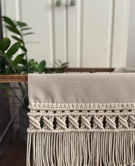 Raner Table Ideas, Macrame Bed, Macrame Basket, Runner Macrame, Macrame Runner, Macrame Table, Macrame Home Decor, Macrame Table Runner, Diy Crochet Bag