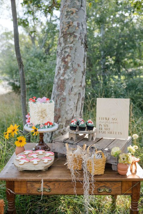 Mushroom Party | Kara's Party Ideas Toadstool First Birthday, Mushroom Garden Party, Cottage Party Ideas, Mushroom Party Ideas, Magic Garden Party, Mushroom Party Decorations, Mushroom Birthday Party, Cake Moss, 28th Birthday Ideas