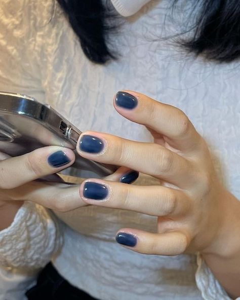 00s Mode, Dark Blue Nails, Hello Nails, Hippie Nails, Korean Nails, Her Nails, Casual Nails, Pretty Gel Nails, Soft Nails