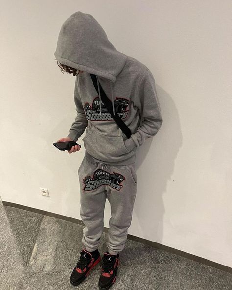 Uk Drip Outfits Men Winter, Roadmen Outfits, Trapstar Shooters Tracksuit, Roadman Style, Jordan 1 High Outfit, Uk Drip, Hip Hop Girl Style, Drip Outfit Men, Boy Fits