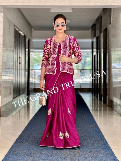 Koti Blouse Designs For Saree, Koti Blouse Designs, Koti Style Blouse, Trending Embroidery, Backless Blouse Designs, Ready To Wear Saree, Backless Blouse, Bollywood Style, Plain Blouse