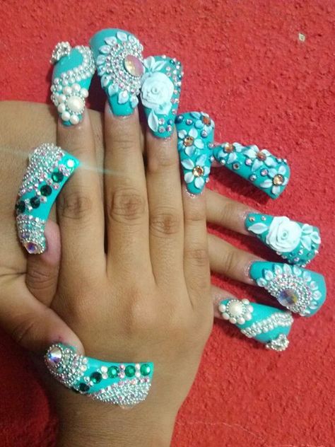 These are actually disgusting, they are so FUGLY! Bad Nails, Crazy Nail Designs, Crazy Nail Art, Duck Nails, Exotic Nails, Crazy Nails, Popular Nails, I Love Nails, Fabulous Nails