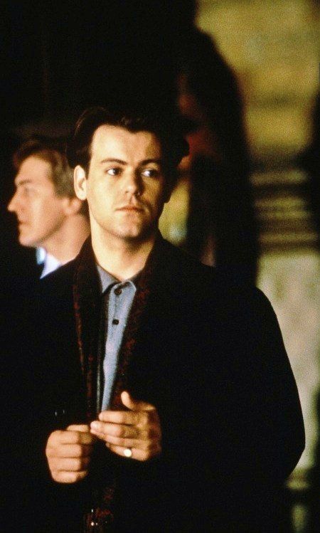 Rupert S. Graves Damage 1992, Crowd Cheers, Maurice 1987, Greg Lestrade, The Invisible Boy, Fatherless Behavior, Rupert Graves, Mark Gatiss, City Vibes