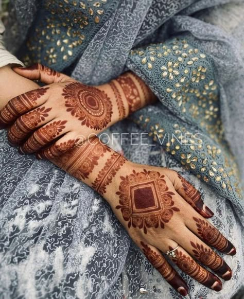 Simple Mehndi, Mehndi Art, Bridal Mehndi, Henna Design, Henna Designs, Mehndi Designs, Henna, Design, Art