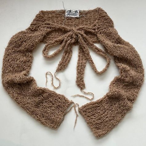 VAISSEAU on Instagram: "little shrug in camel knit, cotton faux mohair" Loose Knitwear, Knit Shrug, Kawaii Crochet, Crochet Shrug, Alt Fashion, November 1, Knit Outfit, Knitting Inspiration, Knit Cotton