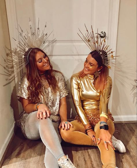 Womens Moon Costume, Cute Moon Costume, Sun Outfits Halloween, Halloween Costume Ideas Women 2023, New Years Halloween Costume, Diy Moon Costume Women, Moon Goddess Costume Halloween, Halloween Moon Costume, Sun Goddess Costume Dresses